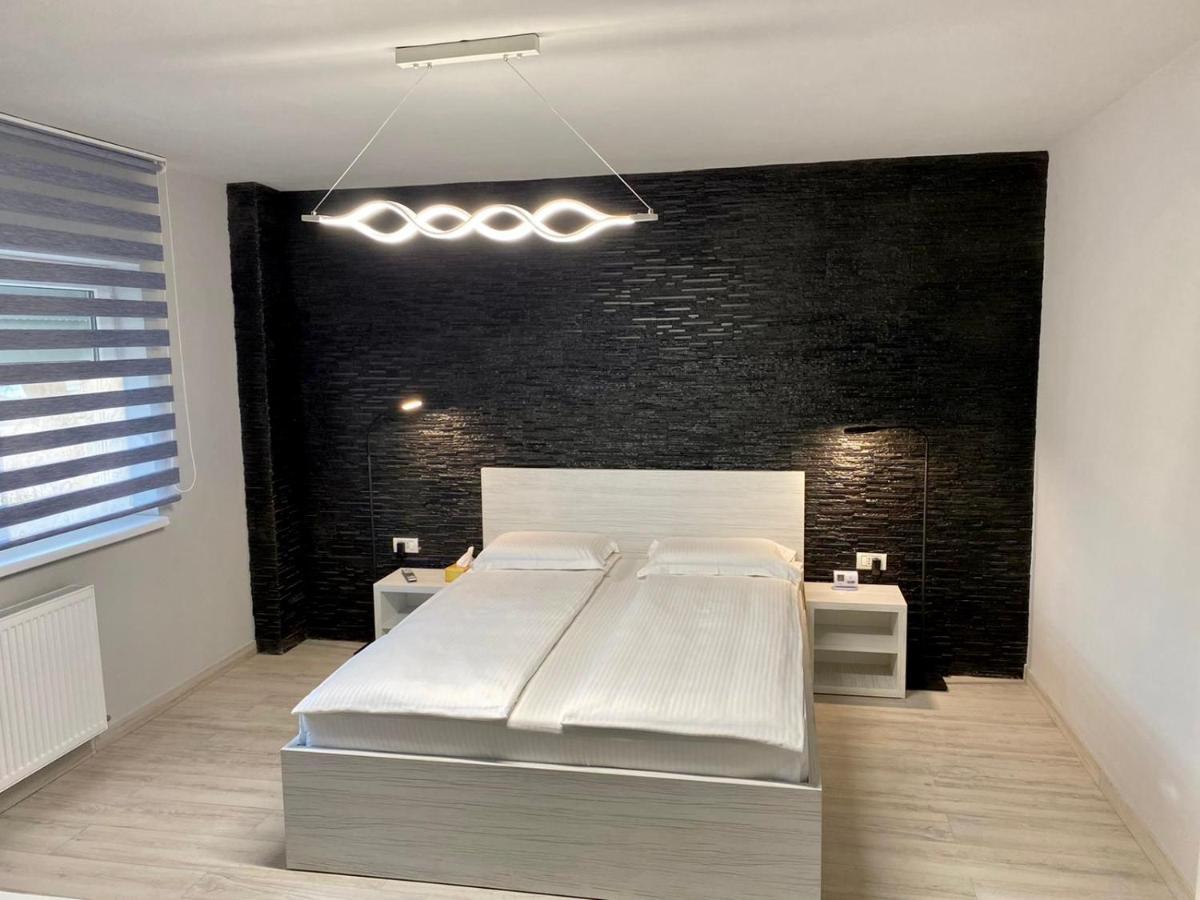 Apartament Catalin 1 Арад Экстерьер фото