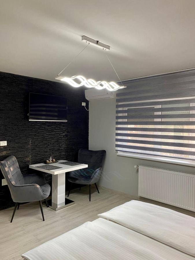Apartament Catalin 1 Арад Экстерьер фото